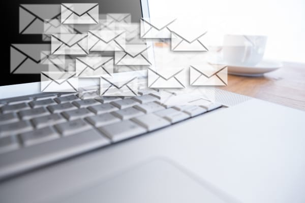 Master Email Marketing:               A 10-Step Guide to Building Successful Newsletters